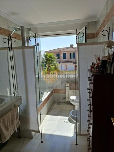 Foto 13224878-f9ad-4718-ba66-1d01f04975a9. Chalet con riscaldamento parcheggio piscina in Santa Marta de Tormes