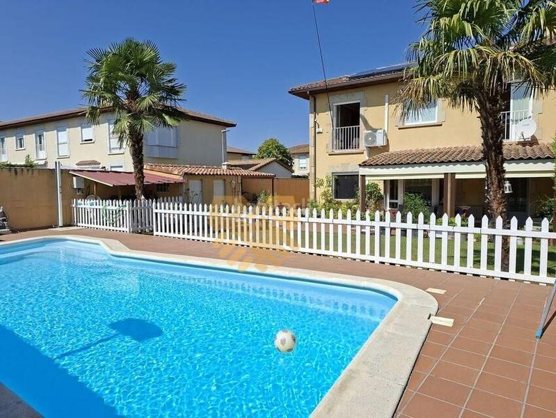 Foto a90c0299-c68f-45c3-99be-87ce87007740. Chalet con riscaldamento parcheggio piscina in Santa Marta de Tormes