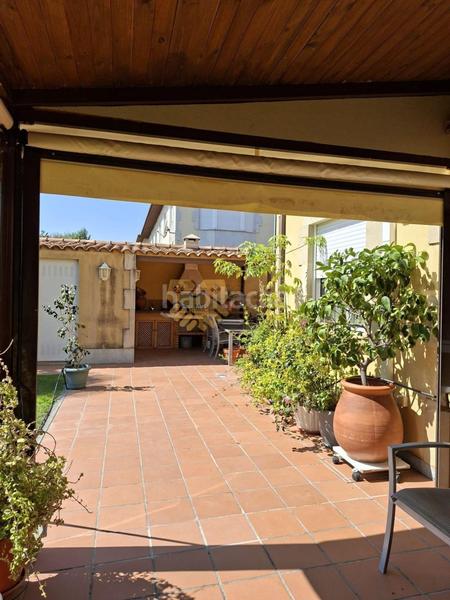 Foto d51f2e7f-5f3c-48c8-95e5-e1284b303582. Chalet con riscaldamento parcheggio piscina in Santa Marta de Tormes