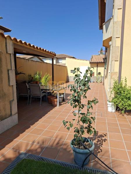 Foto d9790b77-3897-4b2d-bef2-809e904ea606. Chalet con riscaldamento parcheggio piscina in Santa Marta de Tormes