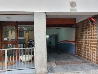 Miete Autoparkplatz in Carrer de casp 102. Casp con paseo st joan