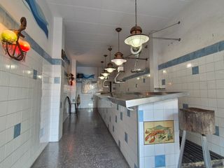 Local Comercial  Carrer de la conquista. Ideal precio.!!!