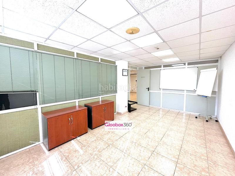 Foto 408c46bc-8218-4731-841b-68a180ba43a6. Miete büro in avenida s jordi 31 in Centre Reus