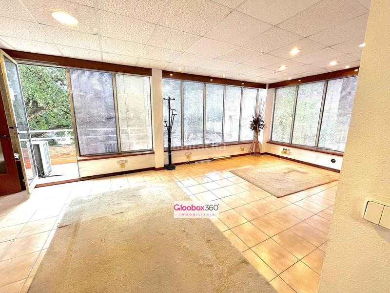 Foto e0b197d6-a514-4c7e-a17a-0a4e0159c858. Miete büro in avenida s jordi 31 in Centre Reus