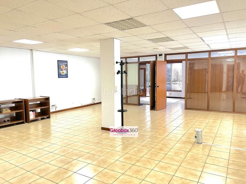 Foto a5996e38-3afd-42c7-af0c-c7a1966123bd. Rent office space in avenida s jordi 31 in Centre Reus