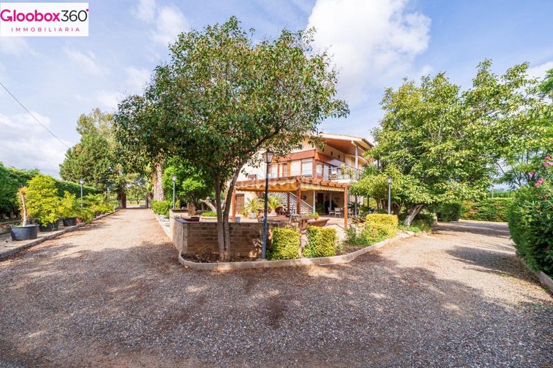 Foto c5d17906-226e-4e22-ad12-81e9f64a2fb3. Xalet a carretera burgar del a Riudoms