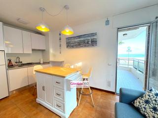 Lloguer Apartament  Diputacio. Se alquila  ideal para  una pareja,  máximo  dos personas