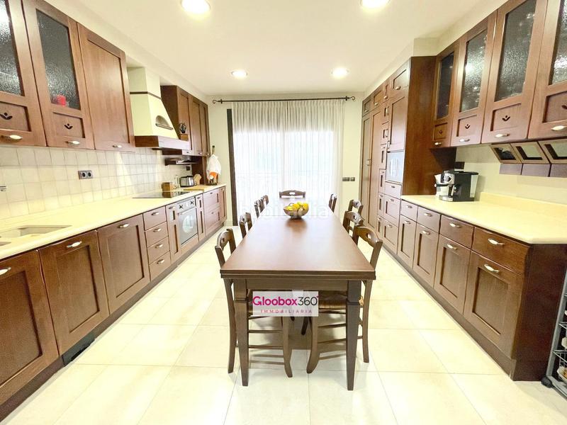 Foto c0070202-01f4-4718-8311-d6ccb8efd530. House with heating parking in Riudoms