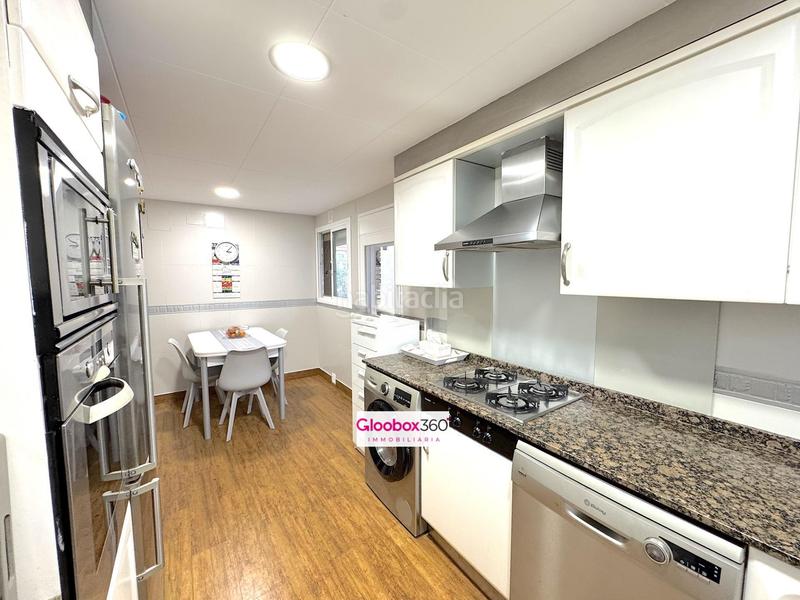 Foto 782951f0-37ff-49a0-b5ee-6c7690152935. Towny house with heating parking pool in Migjorn Reus