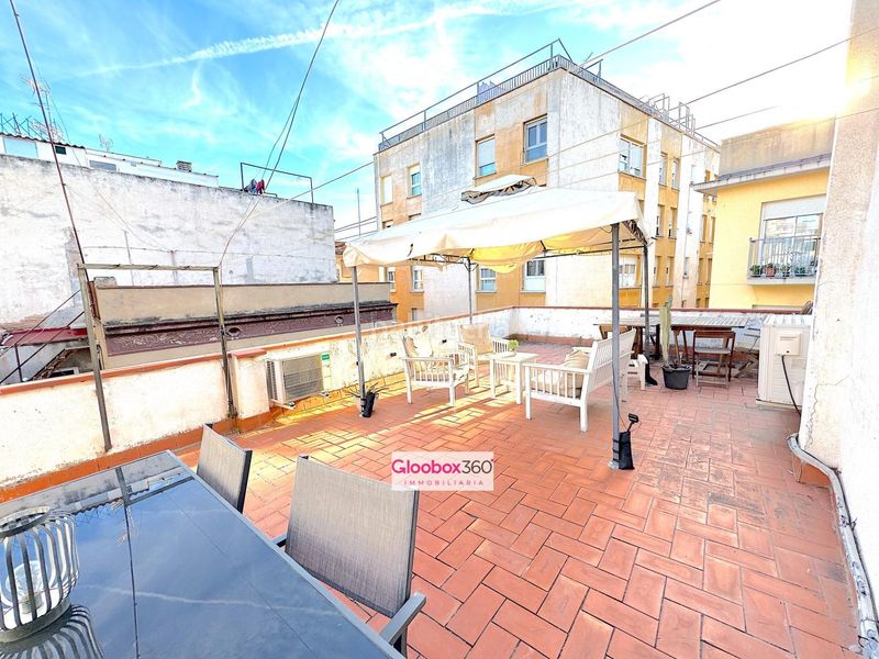 Foto 1de93513-8ce2-424c-9ba6-bf3b2fc61435. Dúplex vive a lo grande en el centro dúplex con terraza, mucha luz, amplitud, y tranquilidad. en Reus