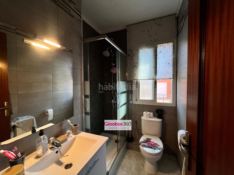 Foto 00ca7aae-c6af-43ec-a470-cb86787d3965. Chalet  esquinero con jardín en quintana ideal para dos familias, amplitud, privacidad y ubicación privilegiada en Reus