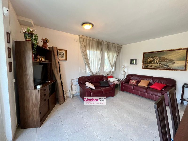 Foto 057af2da-e7e9-4d69-8b6b-25c80501cd4d. Chalet  esquinero con jardín en quintana ideal para dos familias, amplitud, privacidad y ubicación privilegiada en Reus