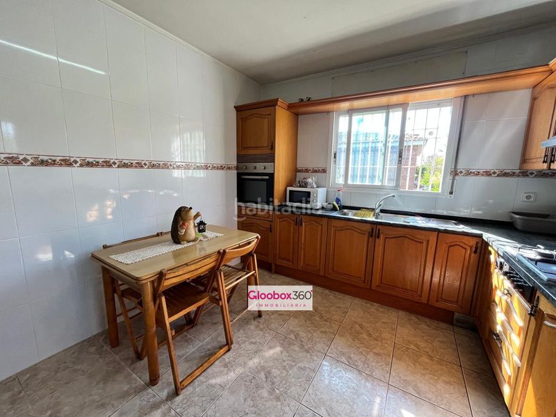 Foto 2b55f578-057e-4f21-af3b-5dcd5d1167d9. Chalet  esquinero con jardín en quintana ideal para dos familias, amplitud, privacidad y ubicación privilegiada en Reus