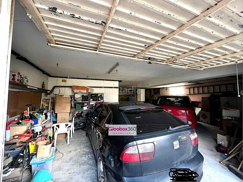 Foto 32a8e040-8914-49df-b974-feaab3d990cf. Chalet  esquinero con jardín en quintana ideal para dos familias, amplitud, privacidad y ubicación privilegiada en Reus