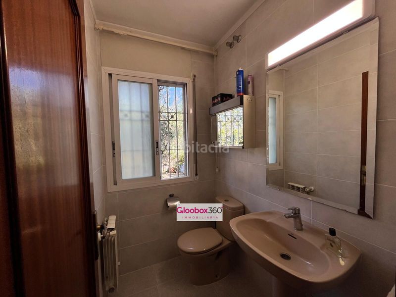 Foto 33343c4b-7202-4532-a044-d819a46f672b. Chalet  esquinero con jardín en quintana ideal para dos familias, amplitud, privacidad y ubicación privilegiada en Reus