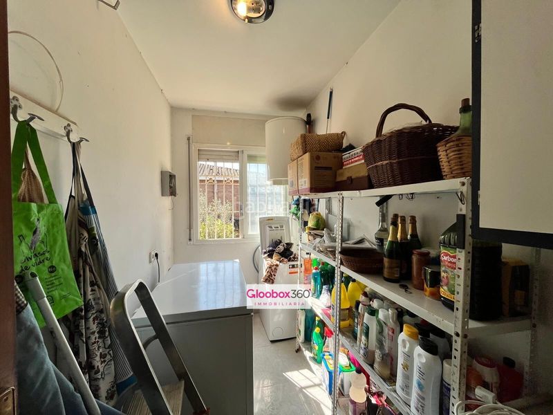 Foto 45547aae-dcfd-40ba-a831-525f7287f888. Chalet  esquinero con jardín en quintana ideal para dos familias, amplitud, privacidad y ubicación privilegiada en Reus