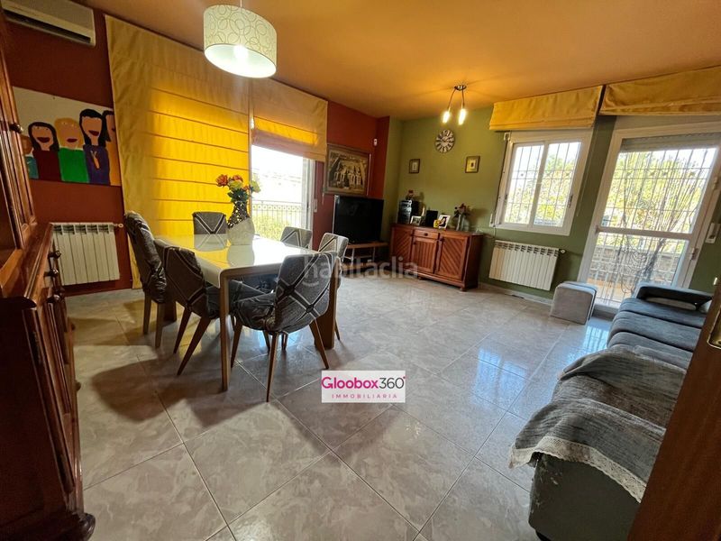 Foto 4c845c9c-40b4-438c-90e6-0dbbc624479c. Chalet  esquinero con jardín en quintana ideal para dos familias, amplitud, privacidad y ubicación privilegiada en Reus