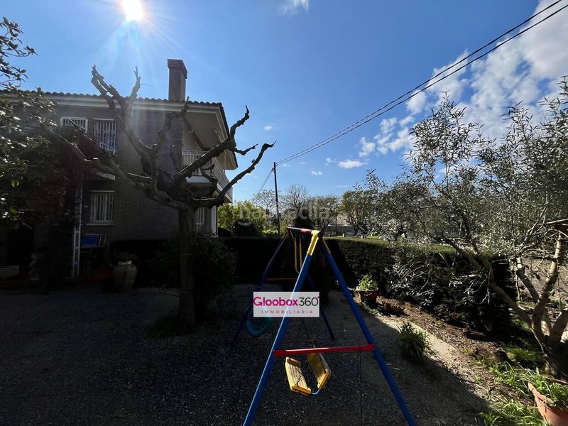 Foto 76631ce7-c771-44d2-bccd-b1da457730c1. Chalet  esquinero con jardín en quintana ideal para dos familias, amplitud, privacidad y ubicación privilegiada en Reus