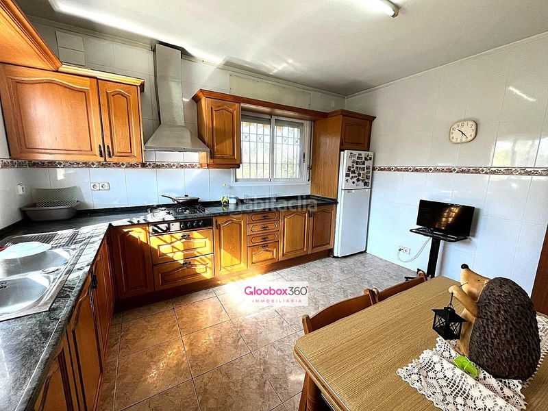 Foto ba9200b4-b85c-4e93-9771-58b198deab7d. Chalet  esquinero con jardín en quintana ideal para dos familias, amplitud, privacidad y ubicación privilegiada en Reus