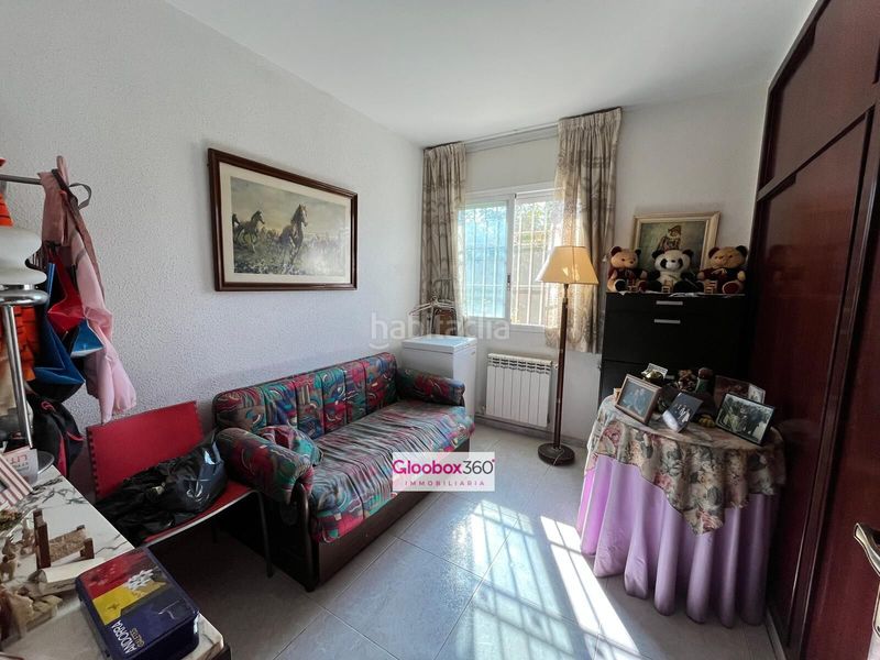 Foto f700b0a8-b72f-4e21-81c3-6e68900941a9. Chalet  esquinero con jardín en quintana ideal para dos familias, amplitud, privacidad y ubicación privilegiada en Reus