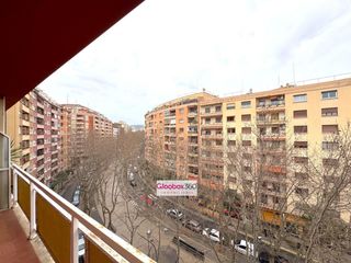 Pis a Paseo prim 41. Piso para reformar en paseo prim  reus  6� planta con luz y pote