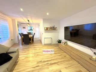 D�plex  Raseta de sales. D�plex exclusivo en el centro de reus  luz, terraza y 4 habitaci
