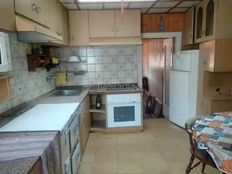 Foto e65d5cfd-5c3f-404b-a4d5-23eaa442971a. Maison jumelée avec parking dans Pravia