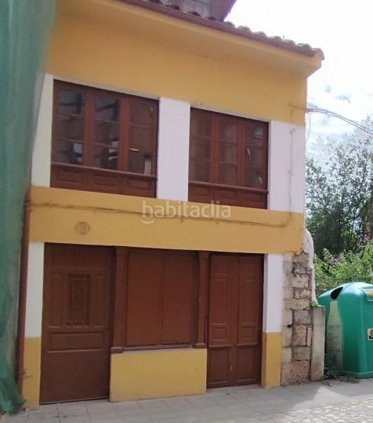 Foto 8ad5de1a-067c-40c0-b84b-2e5cacfd6dcc. Casa adosada en calle suárez valdés 9 adosado en venta en , asturias en Grado