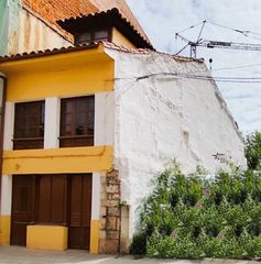 Casa adossada en Calle su�rez vald�s 9. Adosado en venta en  grado, asturias