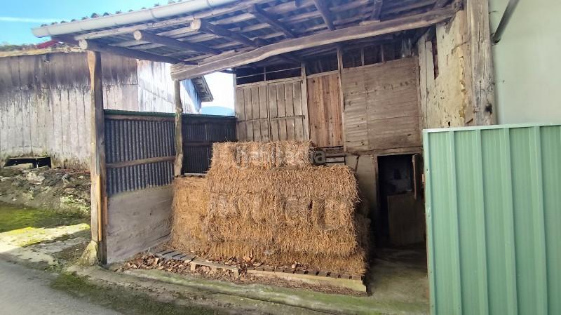 Foto ee88a052-7b6a-4e0b-856c-dc41ca506d8b. Masia a n/a a Pravia