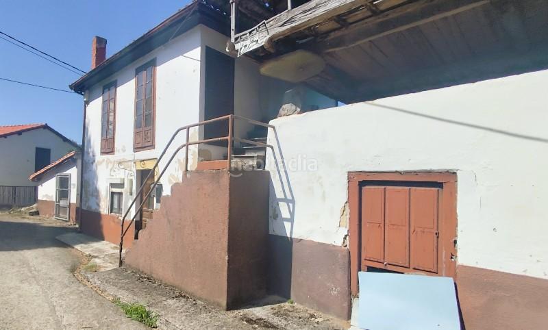 Foto 4eb968e9-b6f7-48d8-aa52-44e9b17e969e. Masia a n/a a Pravia