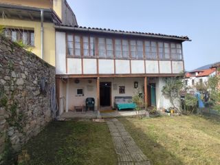 Casa adossada en N/a. Adosado en venta en  pravia, asturias