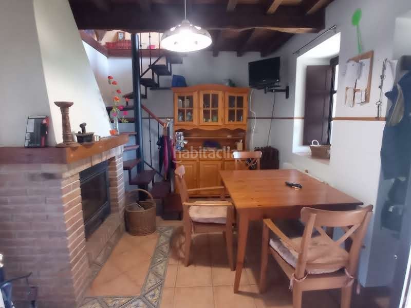 Foto 027b0d12-b9ce-400c-ae58-ed98547425cb. Casa a n/a a Salas
