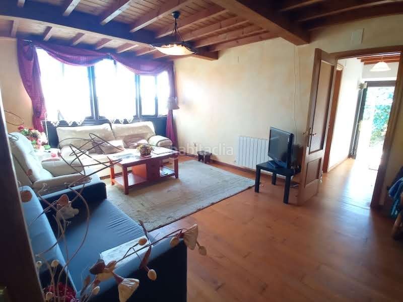 Foto 0c851de0-ad16-4739-9af0-2e055cc9efba. Casa a n/a a Salas