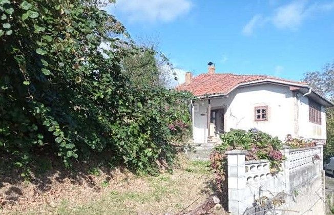 Foto d4165a25-4a30-4409-be00-e9acc54e398c. Casa a n/a a Salas