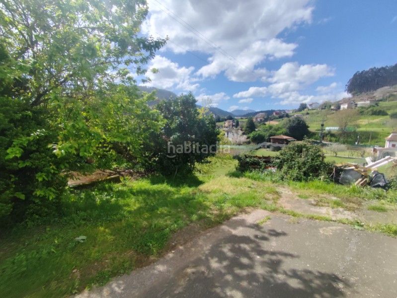 Foto 3b71a4dd-9cc9-45dc-b492-57dc021c42ff. Casa adossada a n/a a Pravia