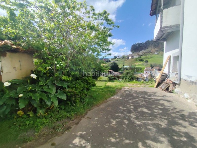 Foto d5140910-9746-457e-ac84-cb92f4029d4f. Casa adossada a n/a a Pravia