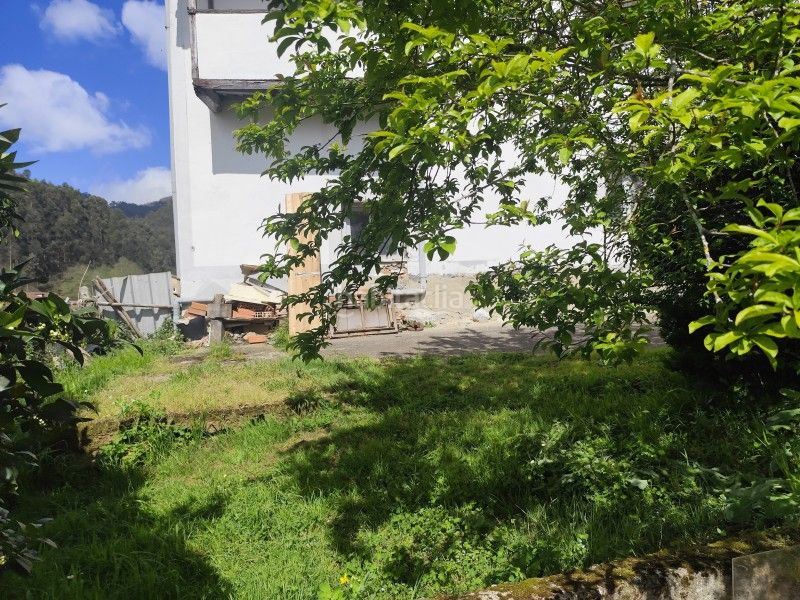 Foto defbb644-9b96-41b7-ba23-8474aaf41f8d. Casa adossada a n/a a Pravia