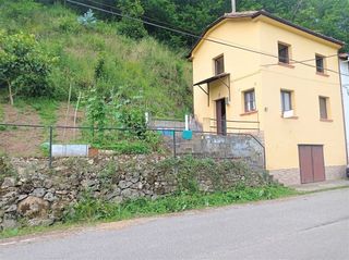 Haus in N/a. Casa en venta en  luerces, asturias