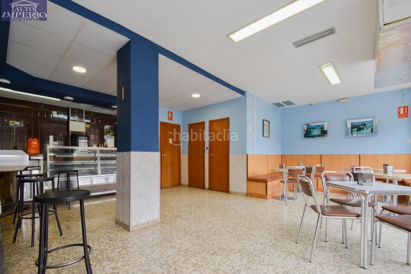 Foto 1506154f-7c0f-4c23-8b37-a5865deceb06. Local comercial a plaza de poeta garcilaso de la vega 6 a Granada