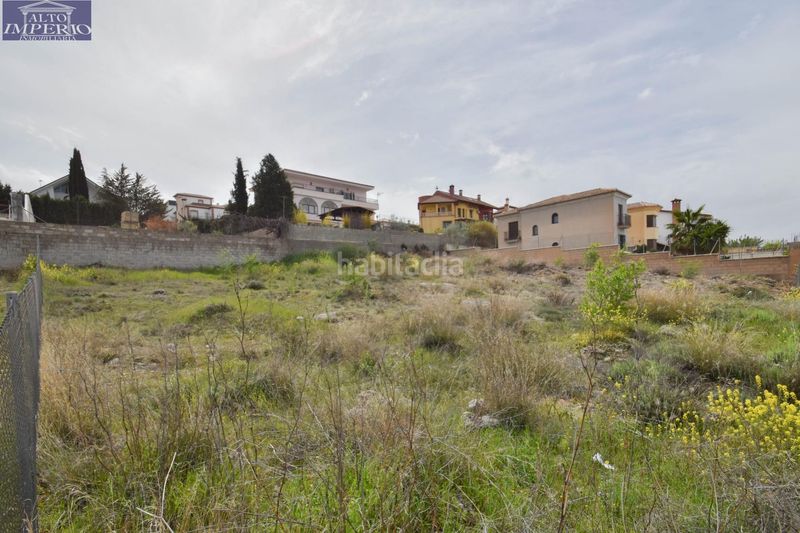 Foto b73f584c-e735-43fd-9da9-0db876261e69. Terreno residencial en calle de trevenque 17 parcela edificable en el barrio en Monachil