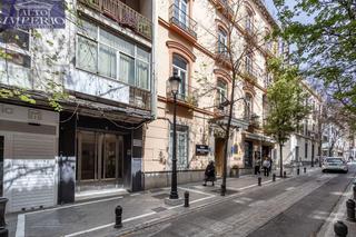 Pis  Calle tablas. Magnífico piso de 200 m ubicado junto a plaza trinidad ideal par