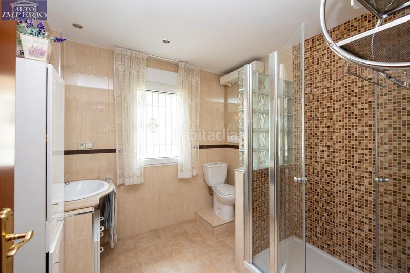 Foto 0de38245-4722-43b3-9506-a30539bfff87. Chalet en calle el tejo 19 en Barrio de la Vega Monachil