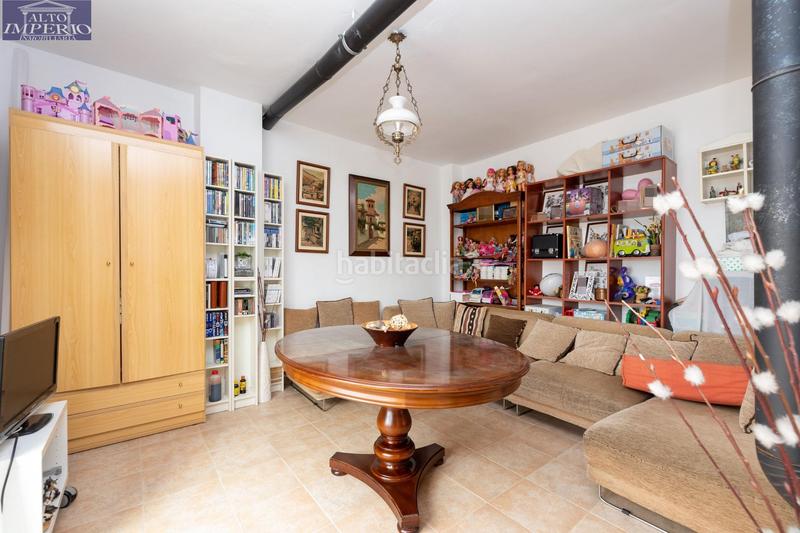 Foto 8fc0e874-5729-4005-89e1-ca727826606b. Chalet en calle el tejo 19 en Barrio de la Vega Monachil