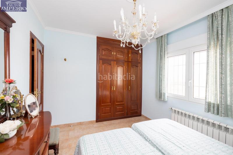 Foto e06a8f2c-f051-46cd-b7c0-4503969b2021. Chalet en calle el tejo 19 en Barrio de la Vega Monachil