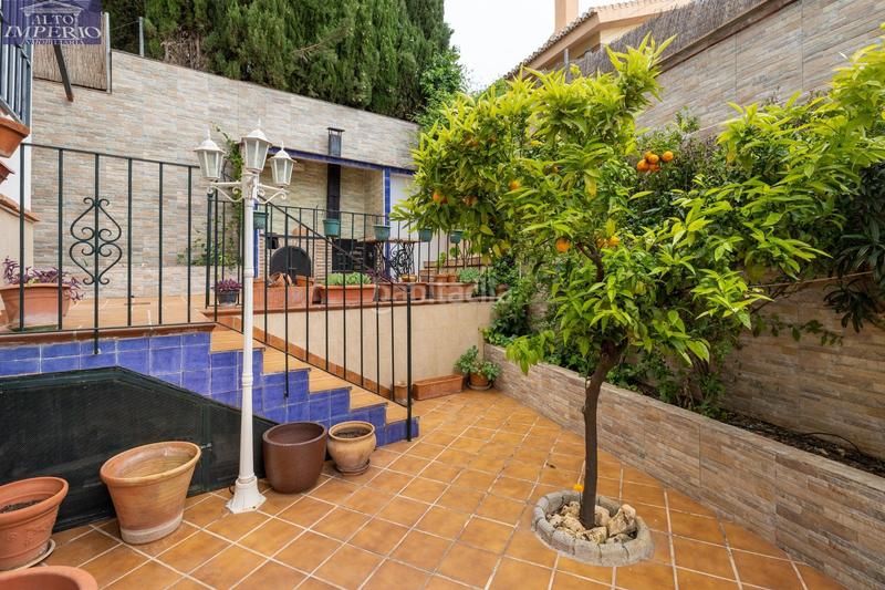 Foto f7fbb768-a927-467a-bb17-db5a315b0c00. Chalet en calle el tejo 19 en Barrio de la Vega Monachil