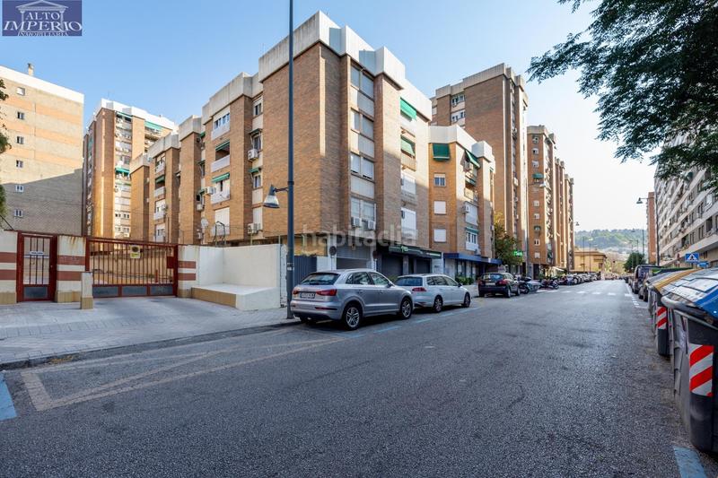 Foto 5c53b929-b7e5-4be6-a495-c512923b17ff. Aparcament cotxe a Parque Lagos Granada