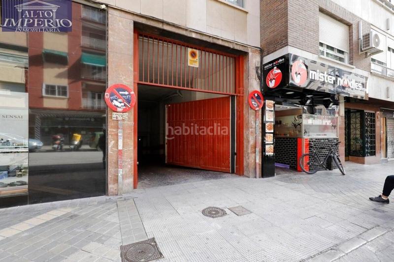 Foto 8a041ad9-ce8c-4d52-a8a8-c347eb20e209. Parking voiture dans Camino de Ronda Granada