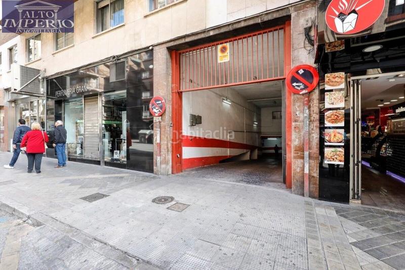 Foto a5c32210-96e5-4ecd-822b-5f2d7ba5cd07. Parking voiture dans Camino de Ronda Granada