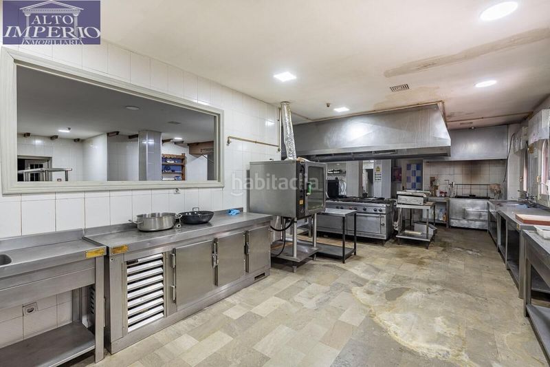 Foto 2c9c7a3f-6e13-49f4-878c-7e77ce8c5abc. Local comercial a Pinos Genil